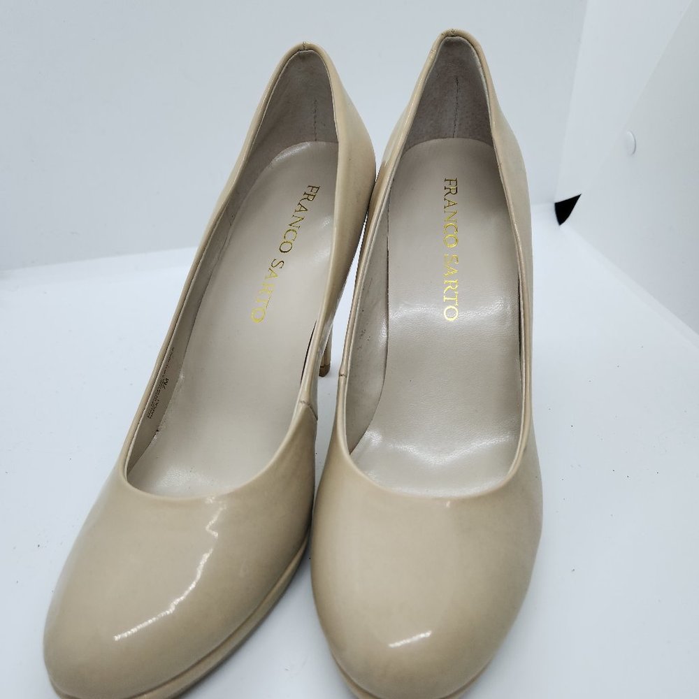 Preowned Franco Sarto nude color pumps 7M